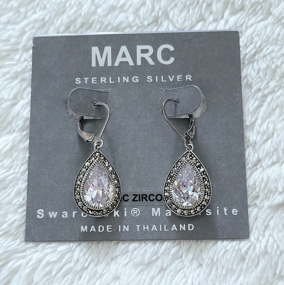 MARC Cubic Zirconia💎 Teardrop💧 Earrings with Swarovski Marcasite Gemstones - Picture 6 of 15